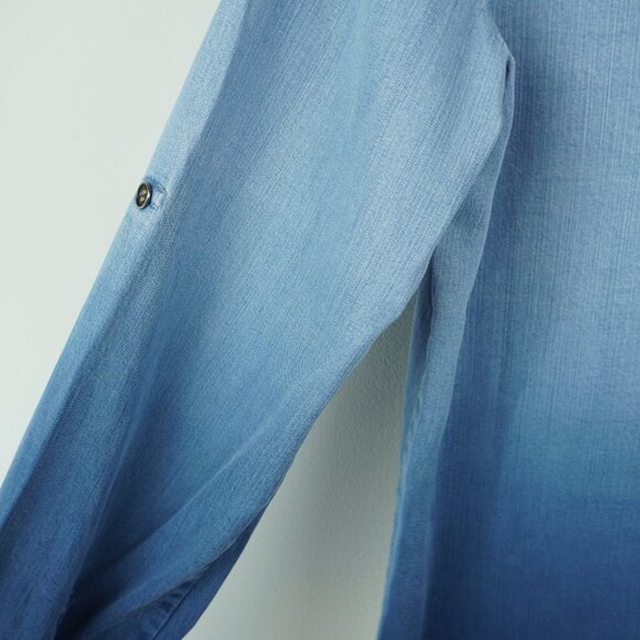 Chelsea & Theodore Blue Ombre Shirt Size Large - Picture 10 of 10